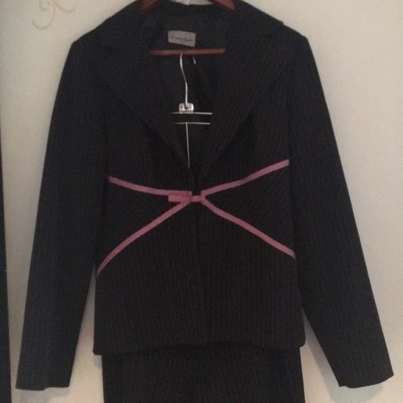 🔆SOLD🔆
“Breakin’ loose”2 piece suit Black/purple accent - Picture 4 of 5